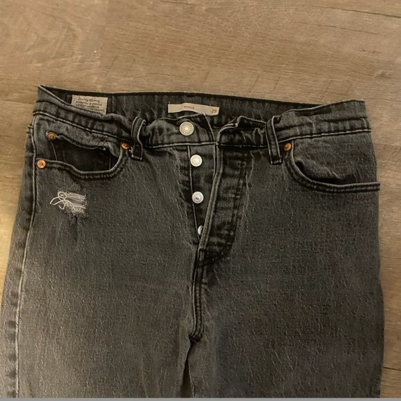 💐Levis wedgie fit - 29 distressed grey/black jeans - Picture 5 of 9